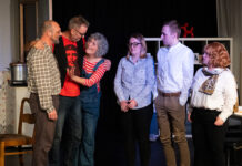 Alten-WG trifft Nachwuchs-Spießer: „Wir sind die Neuen“ im Cassalla Theater
